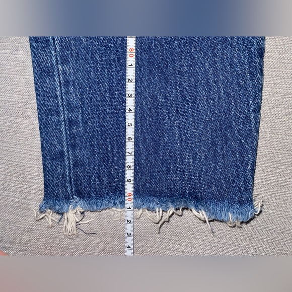 Levis Jeans - Picture 6 of 6